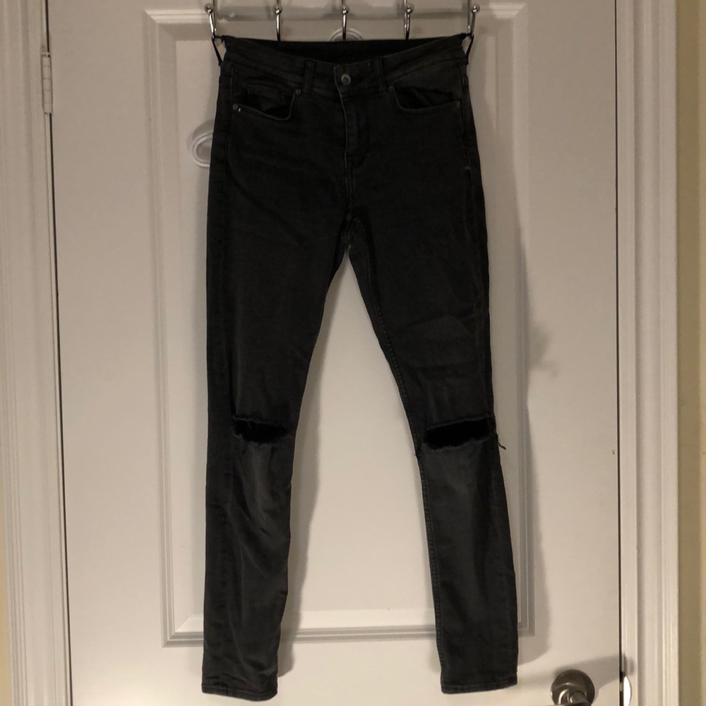 Black ripped jeans